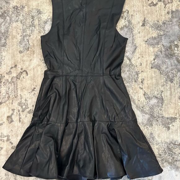 AMANDA UPRICHARD Leather Button Dress - Picture 5 of 5